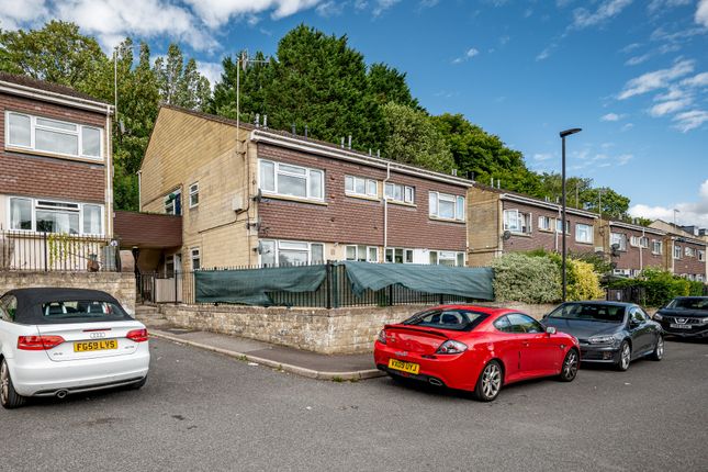 2 bedroom maisonette for sale