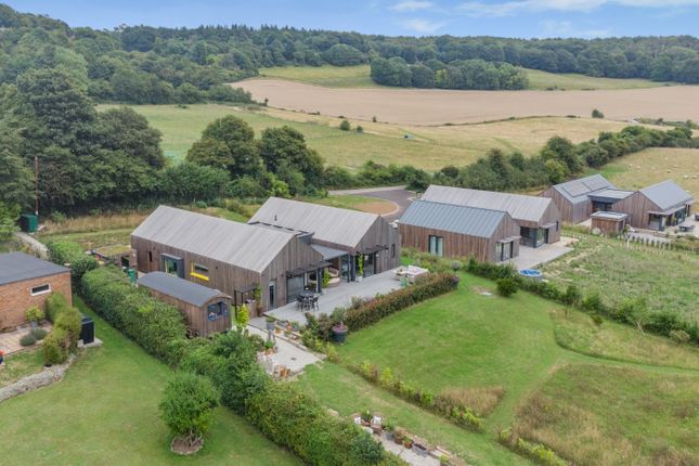 Pilgrims Way, Charing, Kent 3 bed detached house for sale