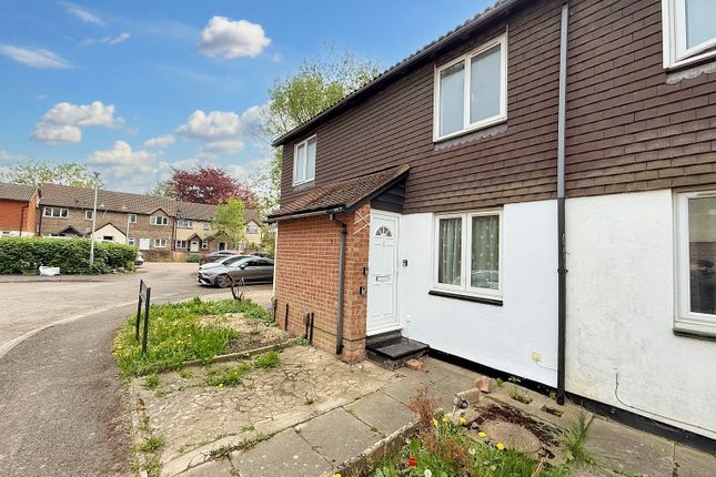 New Garden Drive, WEST DRAYTON UB7 2 bed semi