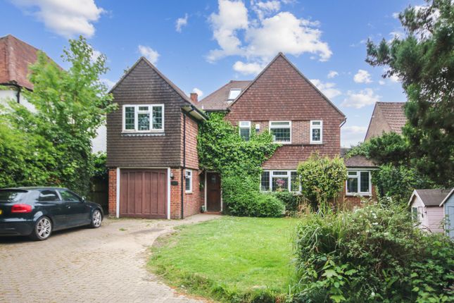 Holtye Road, East Grinstead, RH19 5 bed detached house for sale
