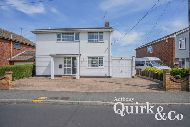 Waarden Road, Canvey Island, SS8 3 bed detached house for sale