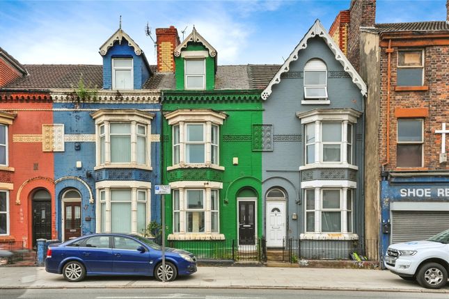4 bedroom terraced house for sale