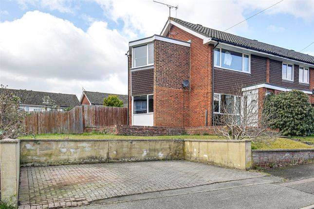 Home Park, Oxted, Surrey, RH8 3 bed end of terrace house for sale