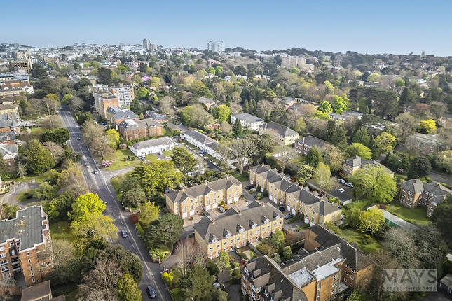 4 bedroom town house for sale
