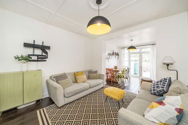 Priory Gardens, London W5 1 bed flat for sale