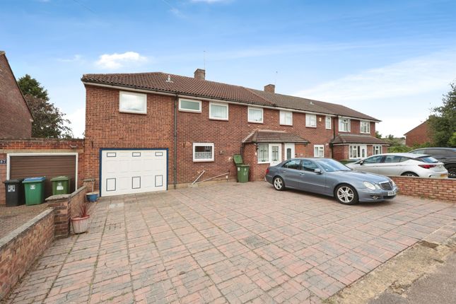5 bedroom semi-detached house for sale