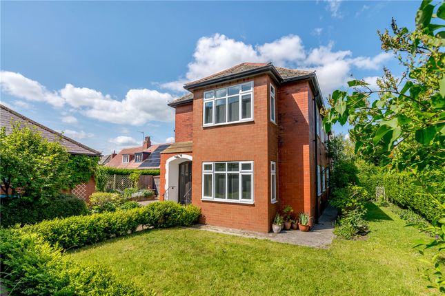 Woodside Walk, Harrogate, North... 5 bed flat for sale