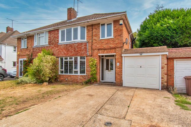 Avalon Road, Earley, Reading 3 bed semi