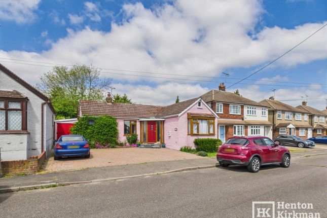Passingham Avenue, Billericay 3 bed detached house for sale