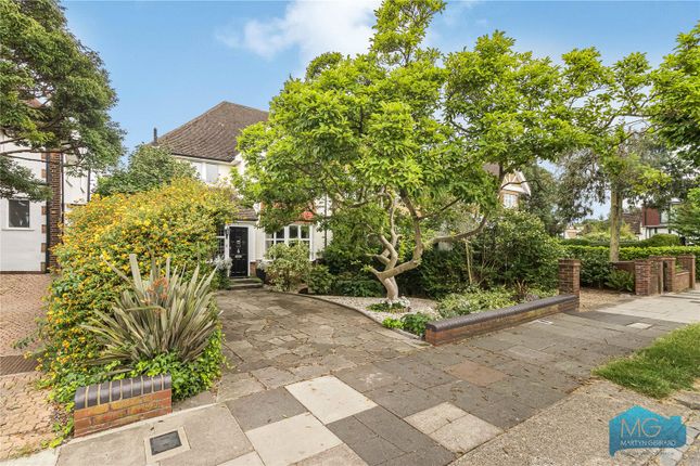 Bethune Avenue, London, N11 4 bed semi