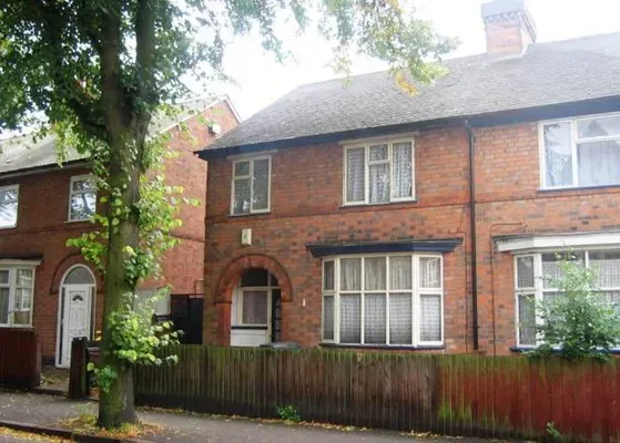 3 bed semi-detached house