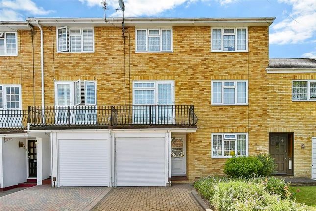 Macklands Way, Rainham, Kent 3 bed townhouse for sale