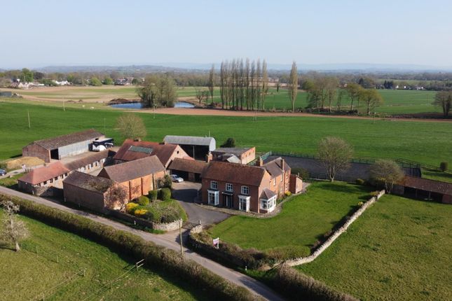 Taynton GL19 5 bed detached house for sale