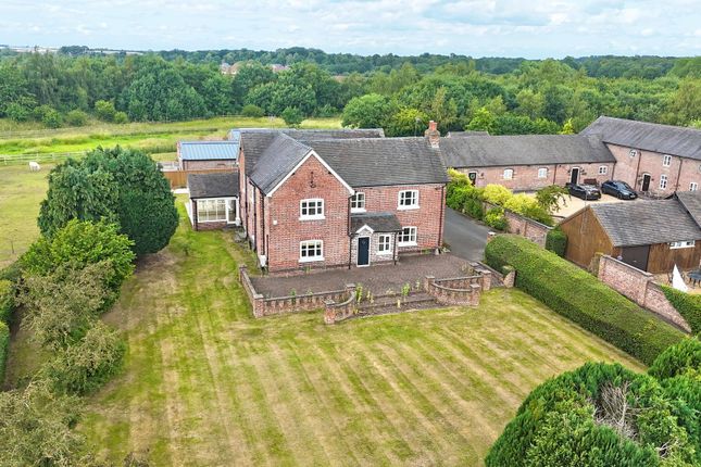 Whites Lane, Weston, CW2 6 bed detached house for sale