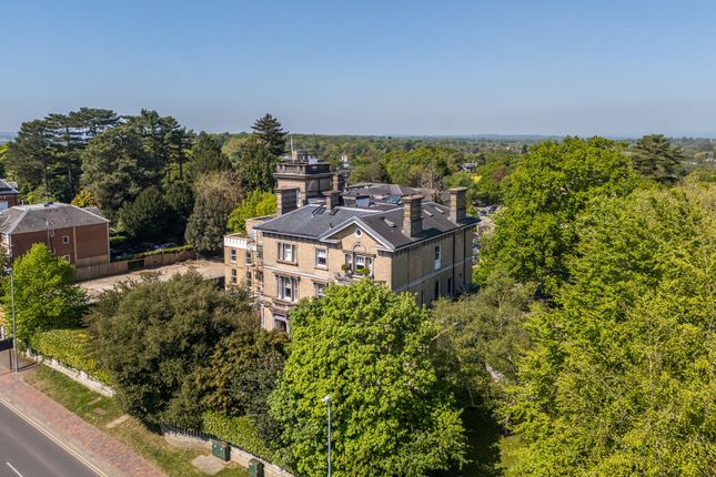 Mount Ephraim, Bredbury House, TN4 3 bed apartment for sale