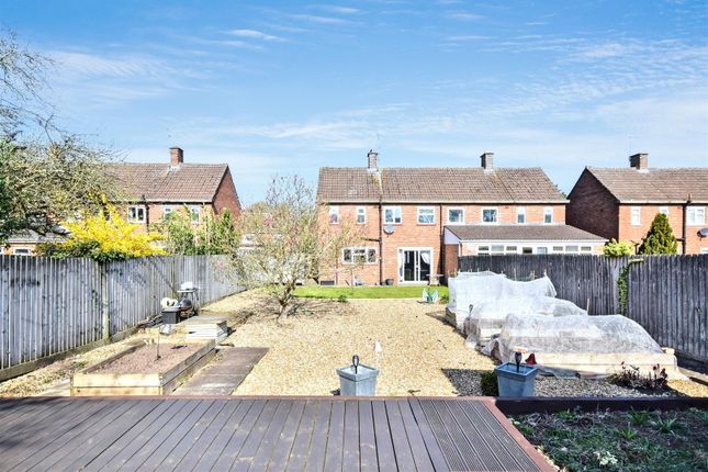 3 bed semi-detached house