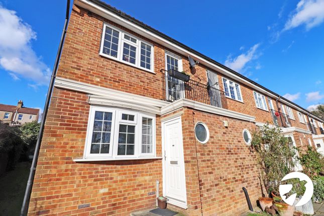 Wynford Place, Grosvenor Road... 1 bed maisonette for sale