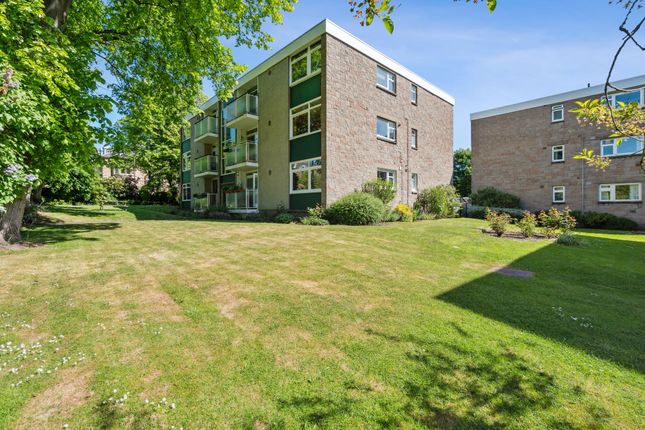 Mortonhall Road, Edinburgh, EH9 3 bed flat for sale