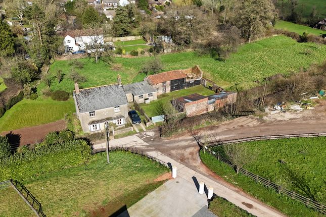 4 bed detached house