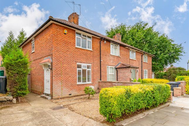 Westcott Crescent, London 2 bed end of terrace house for sale