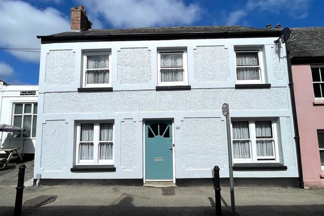 Penryn TR10 5 bed end of terrace house for sale