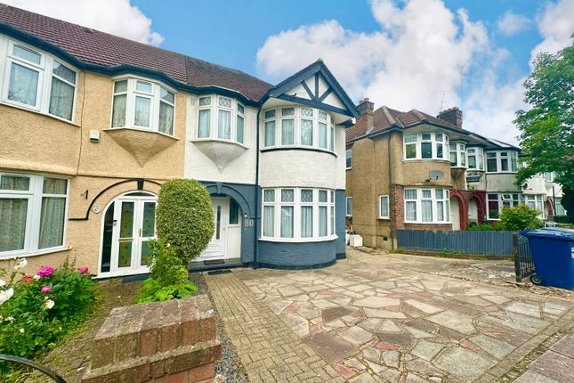 Colin Crescent, London NW9 3 bed end of terrace house for sale