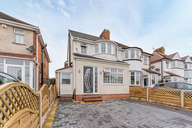 3 bedroom semi-detached house for sale