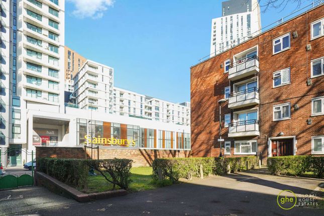 Conrad House, Nine Elms, London 2 bed flat for sale