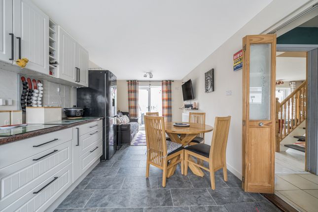 Cotswold Close, Melksham, SN12 4 bed semi