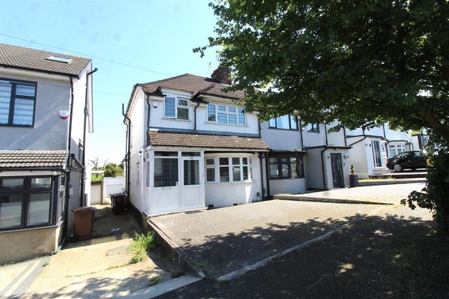 Park Avenue, Potters Bar EN6 3 bed semi