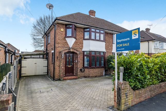 Wolsey Drive, Walton On Thames... 3 bed semi