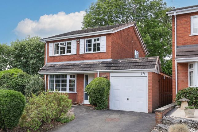 Ingatestone Drive, Stourbridge DY8 3 bed detached house for sale