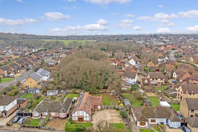 Berry Lane, Basildon SS16 4 bed detached house for sale