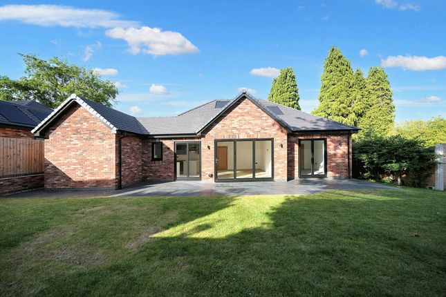 Old Penkridge Road, Cannock WS11 3 bed detached bungalow for sale