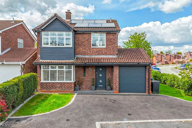 4 bed detached house
