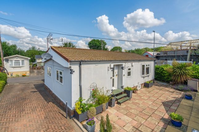 Thorney Mill Road, West Drayton UB7 2 bed park home for sale