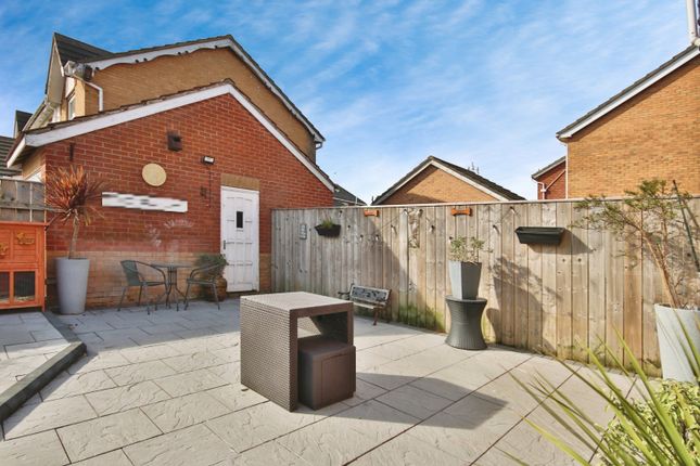 Foxglove Close, Kingswood, Hull, HU7 3HD 2 bed semi