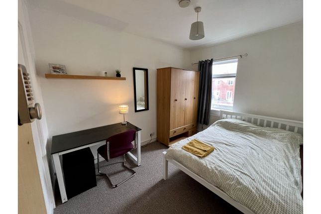 2 bed semi-detached house