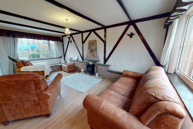 3 bedroom town house for sale