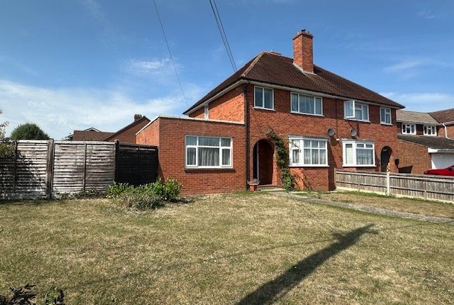 MOUNT PLEASANT, TADLEY RG26 3 bed semi