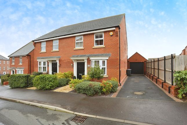 3 bedroom semi-detached house for sale