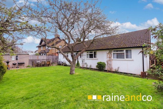 Cecil Crescent, Hatfield 4 bed bungalow for sale