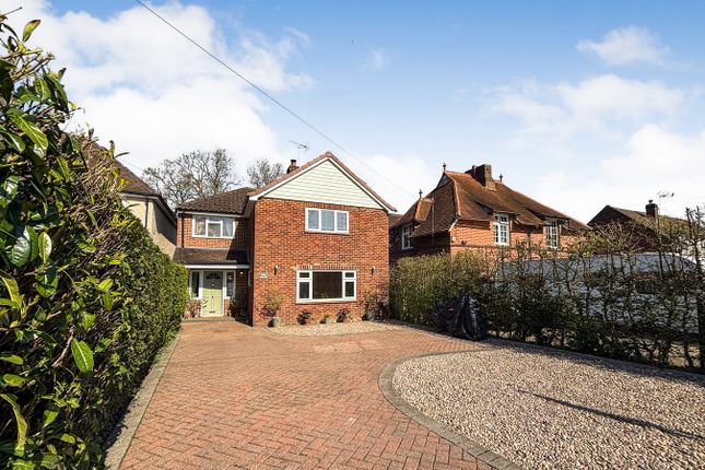 Halls Road, Tilehurst, Reading, RG30 3 bed detached house for sale