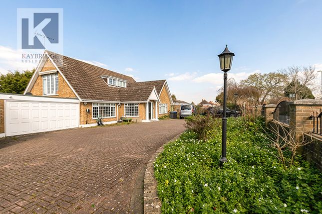 Blakes Lane, New Malden, KT3 4 bed detached bungalow for sale
