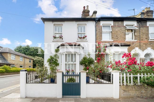 Siddons Road, London 3 bed end of terrace house for sale
