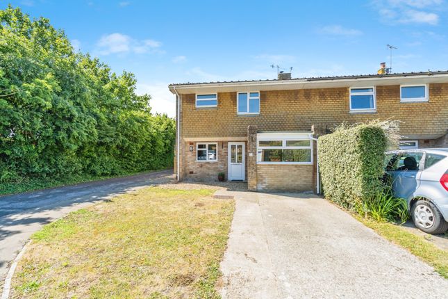 4 bedroom end of terrace house for sale