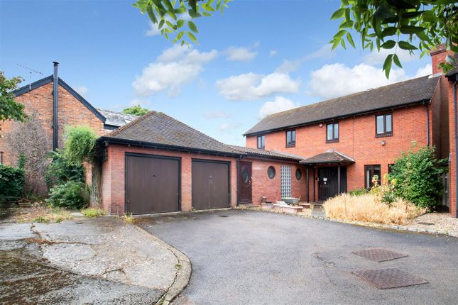 Newport Road, Woolstone, Milton Keynes 4 bed detached house for sale