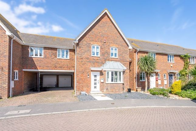 Mere Close, Chichester 4 bed detached house for sale