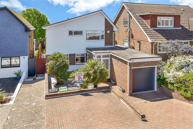 4 bed detached house