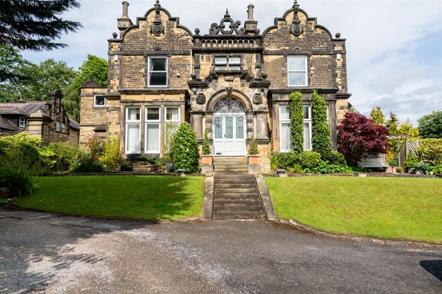 Oaklea Hall, Leeds LS16 3 bed apartment for sale